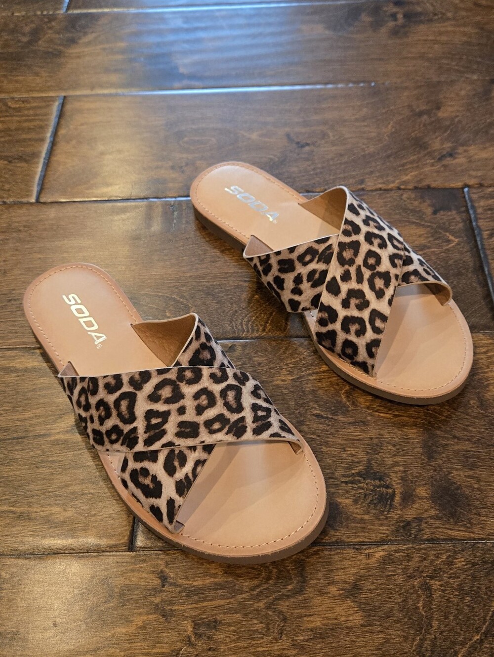 NWOT Soda Leopard Print Slide Sandals Size 6
